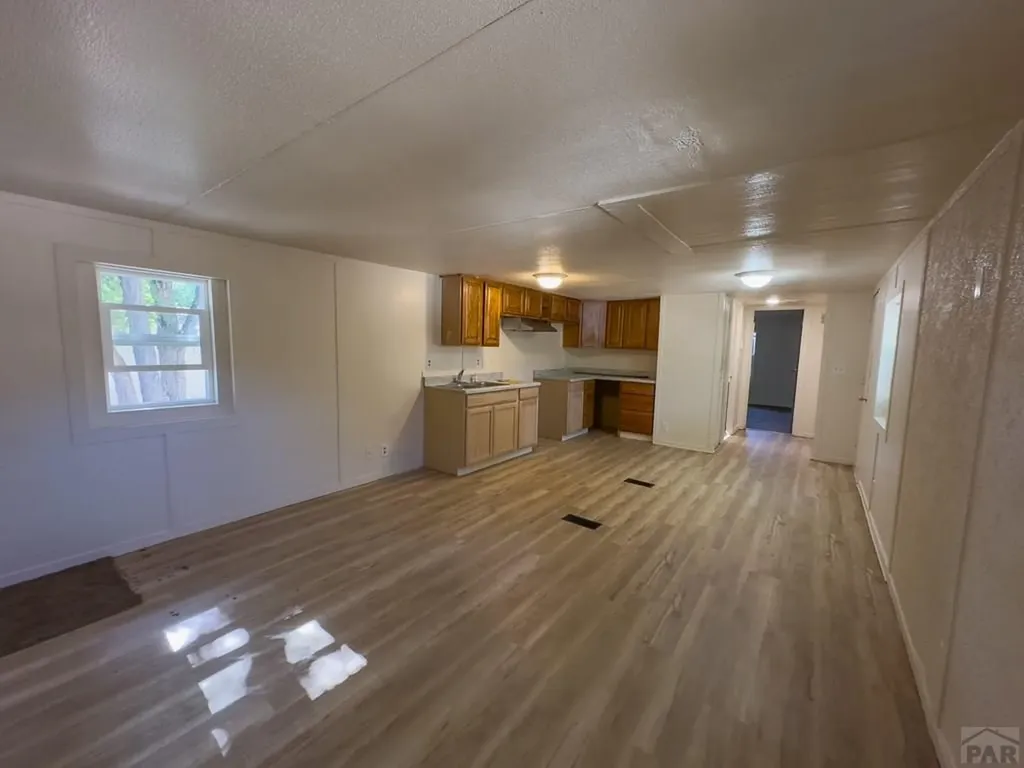 2233 E 8th Street Pueblo CO 81001