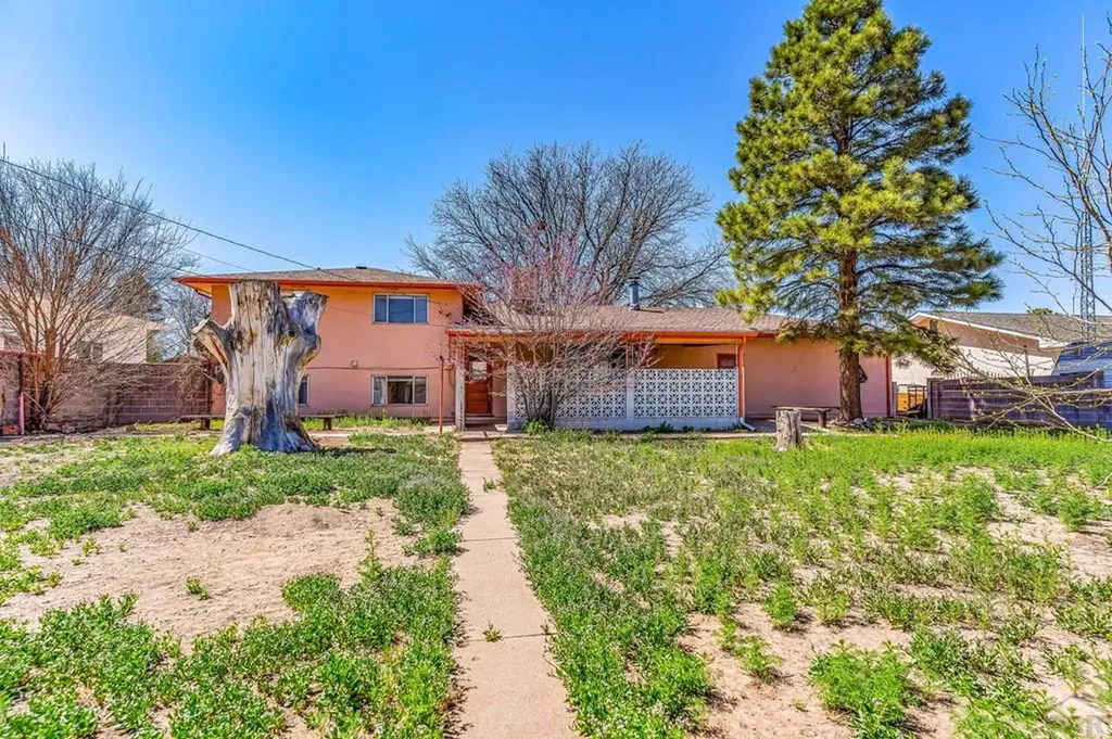 48 Cornell Circle Pueblo CO 81005