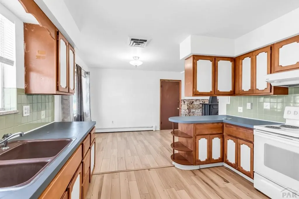 48 Cornell Circle Pueblo CO 81005