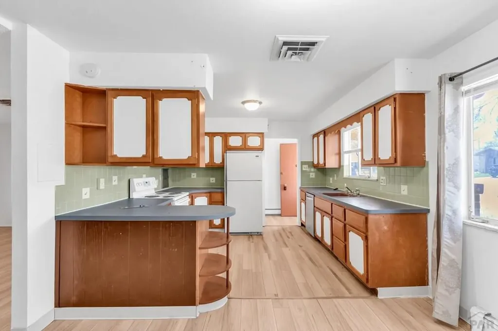 48 Cornell Circle Pueblo CO 81005