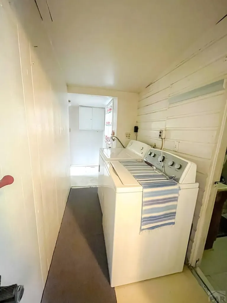 208 Lewis Avenue La Junta CO 81050