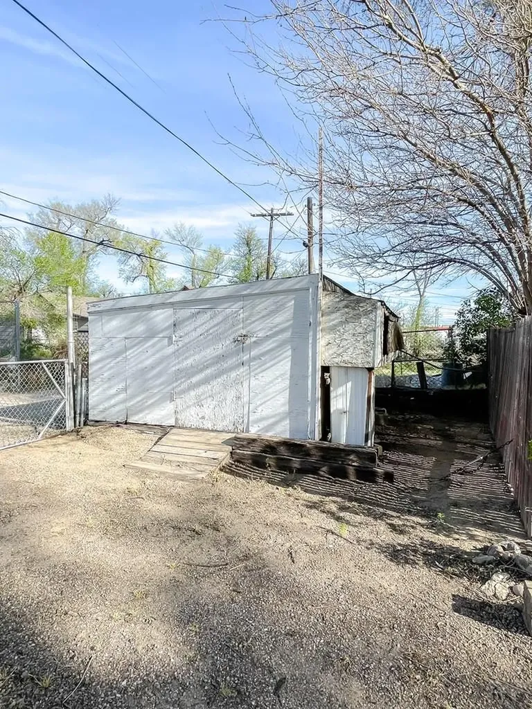 208 Lewis Avenue La Junta CO 81050