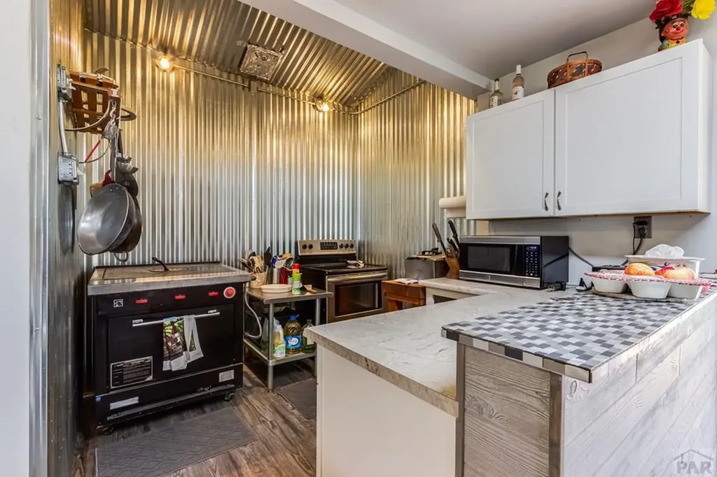 137 Cucharas Street La Veta CO 81055