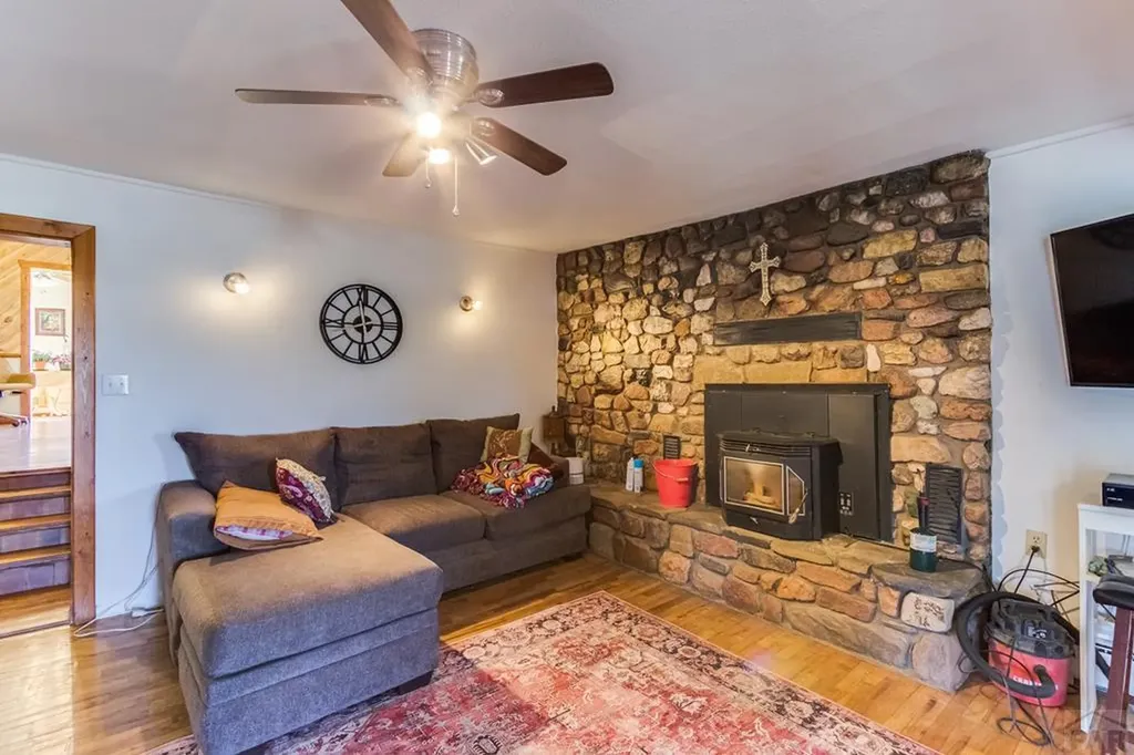 137 Cucharas Street La Veta CO 81055