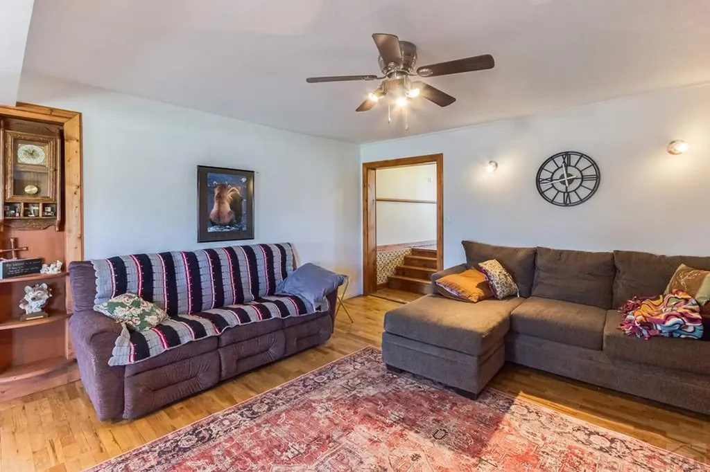 137 Cucharas Street La Veta CO 81055