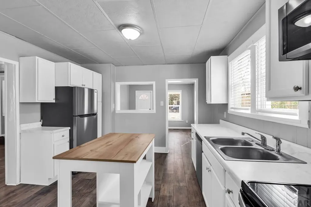 1131 Pine Street Pueblo CO 81004