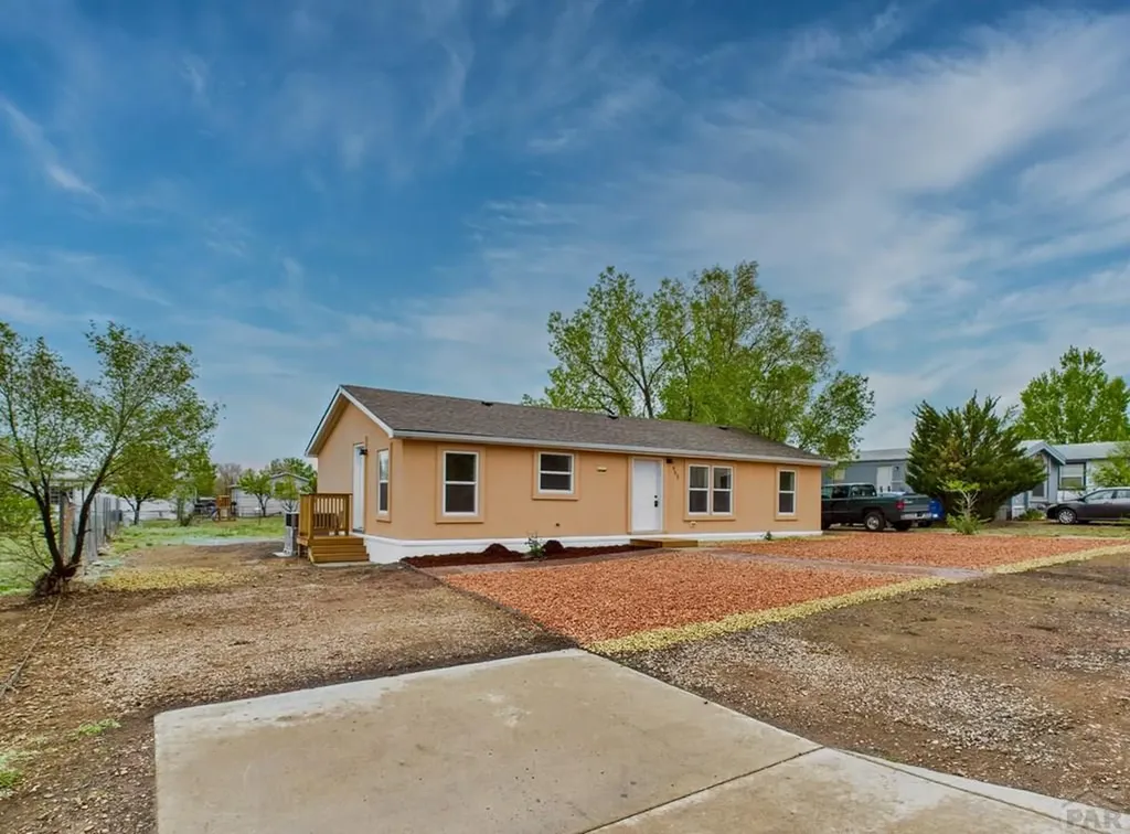 952 S Tolstoi Drive Pueblo West CO 81007