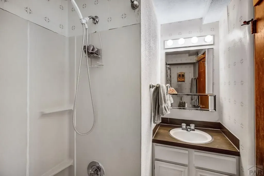 178 Macneil Place Pueblo CO 81001