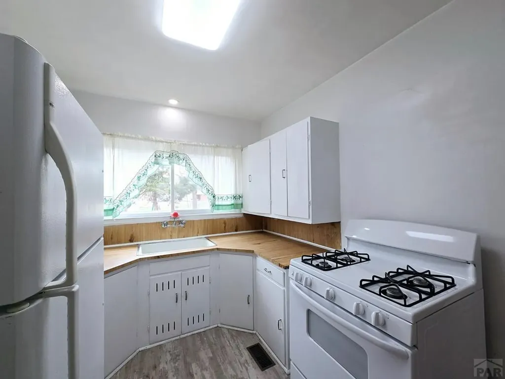 509 5th Street Las Animas CO 81054