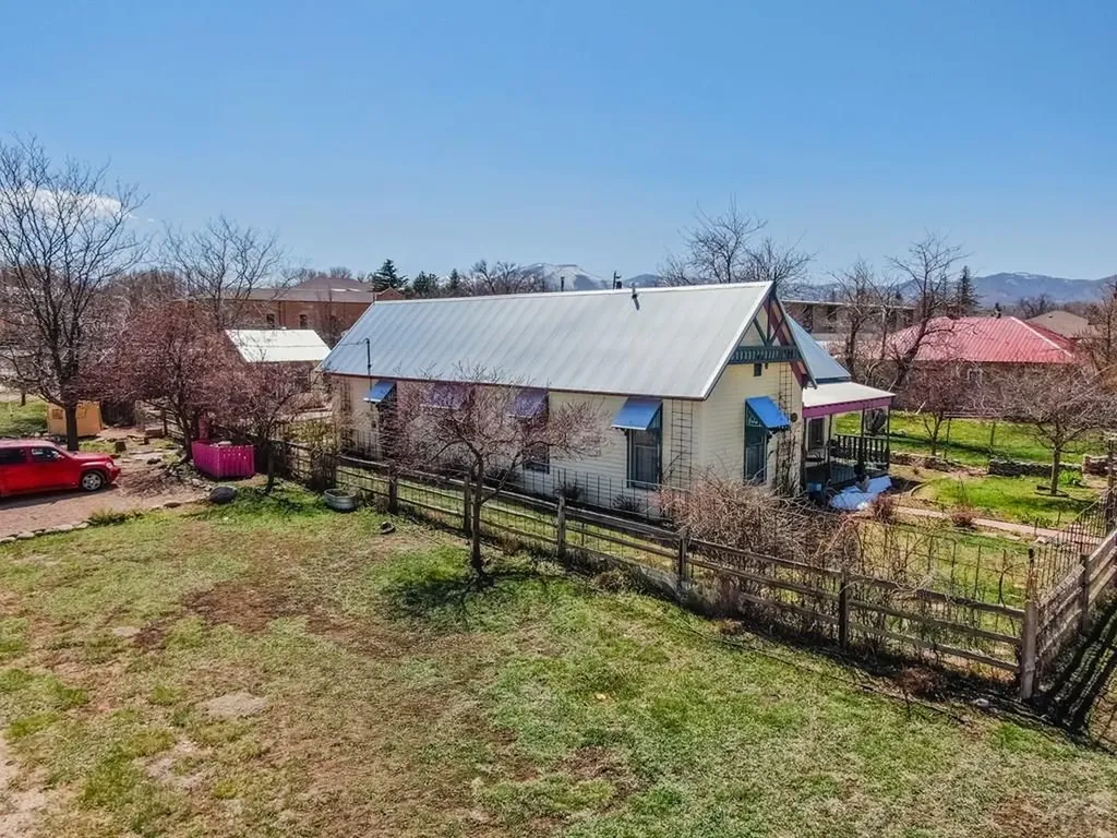 132 & 134 E Virginia Street La Veta CO 81055