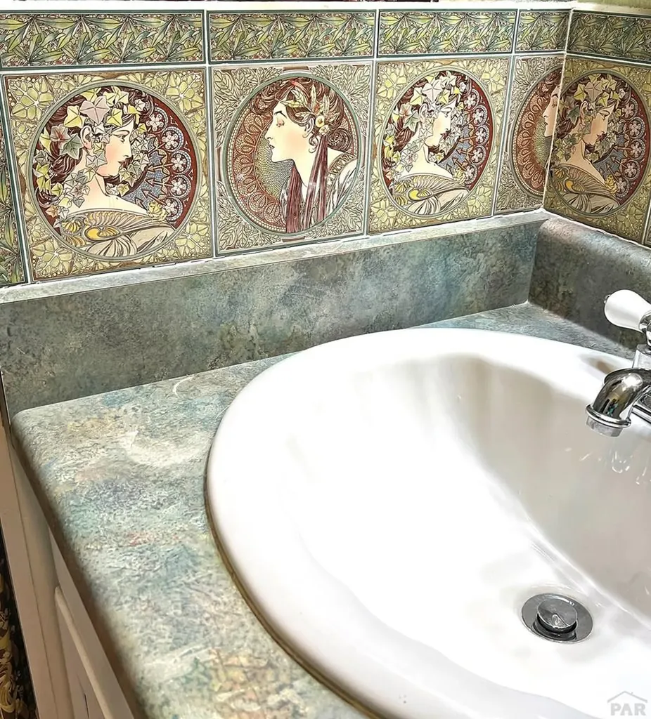 132 & 134 E Virginia Street La Veta CO 81055