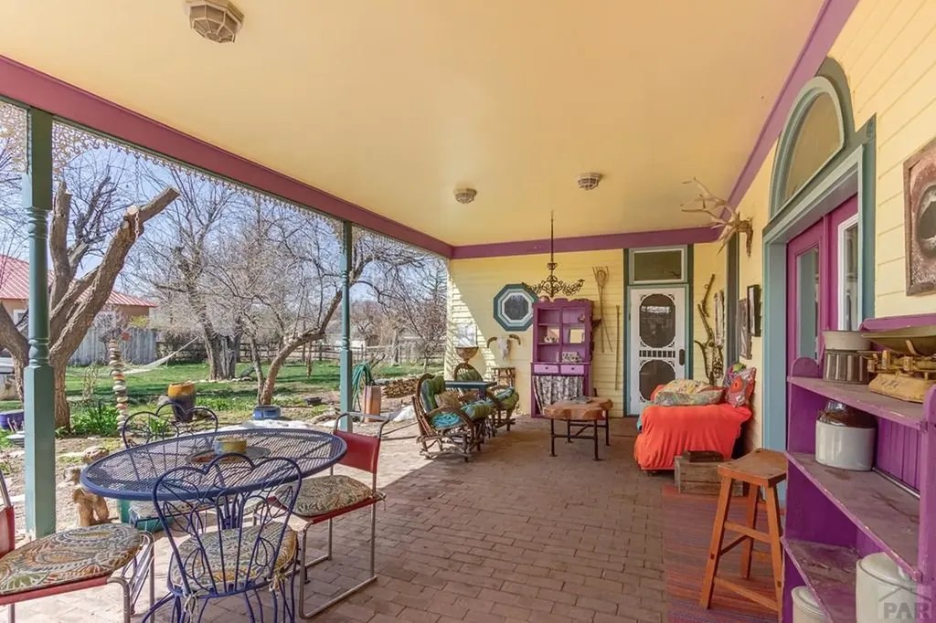 132 & 134 E Virginia Street La Veta CO 81055