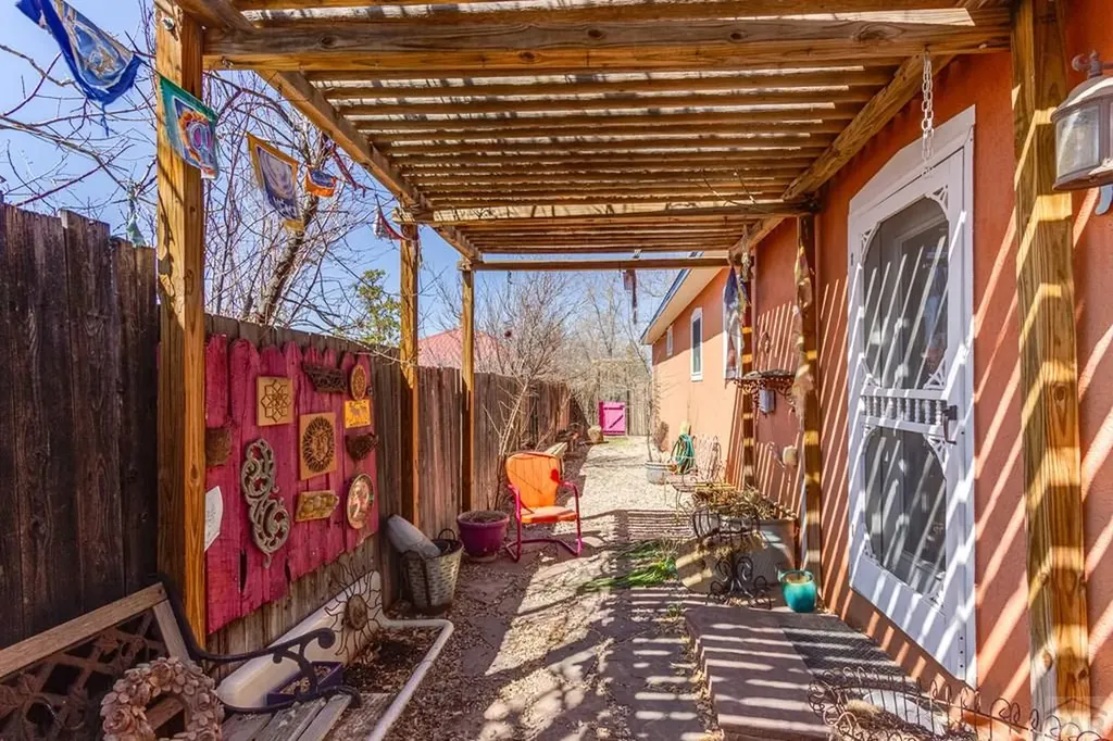 132 & 134 E Virginia Street La Veta CO 81055