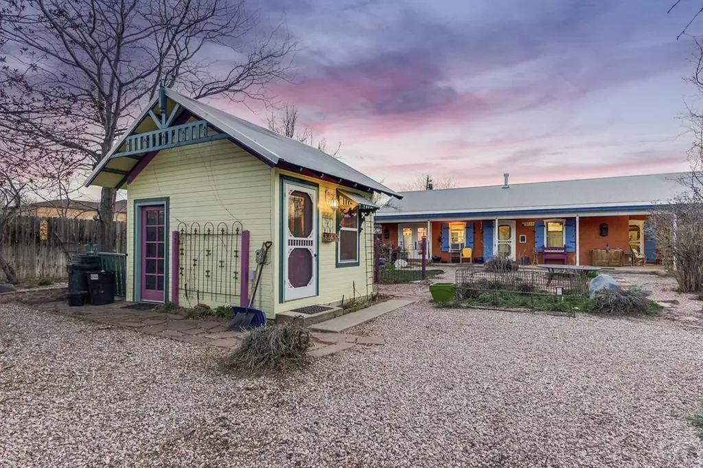 132 & 134 E Virginia Street La Veta CO 81055