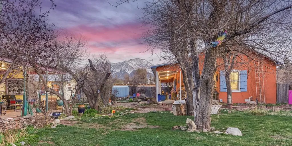 132 & 134 E Virginia Street La Veta CO 81055