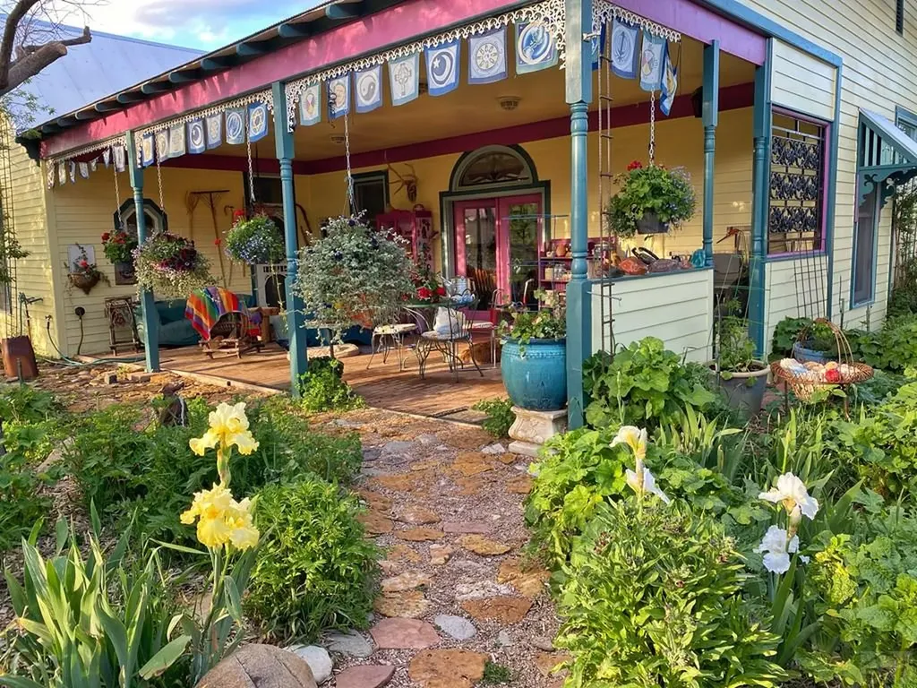 132 & 134 E Virginia Street La Veta CO 81055