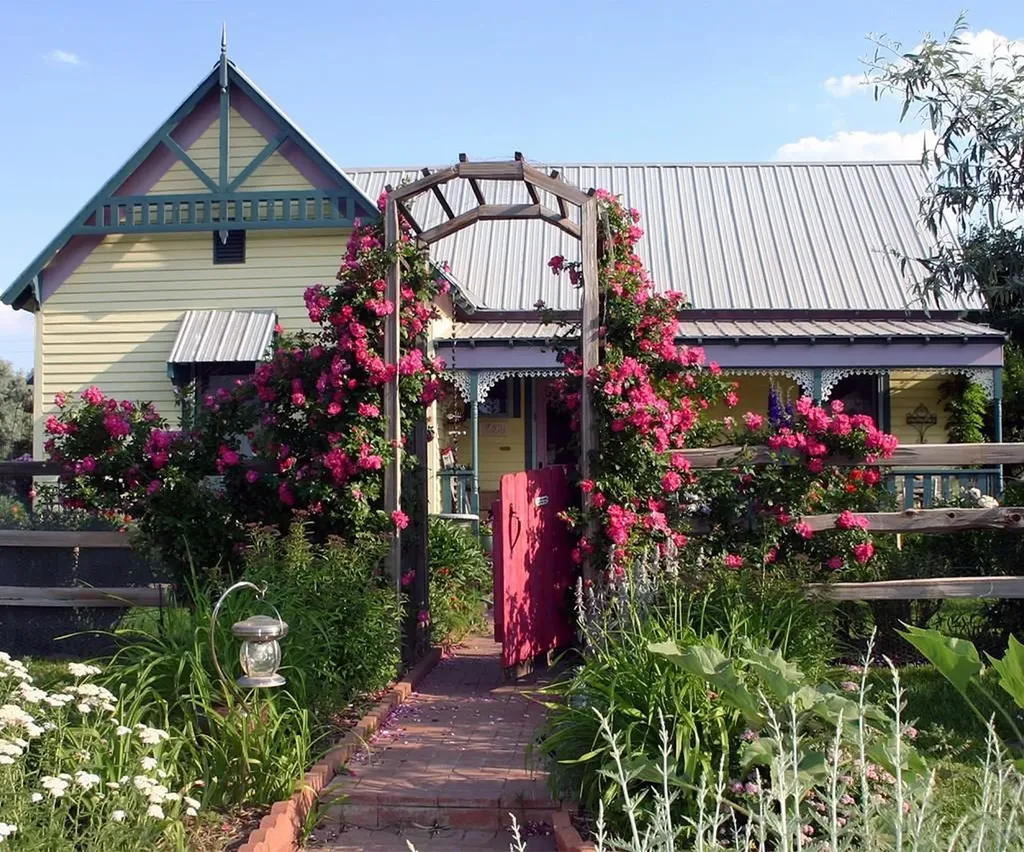 132 & 134 E Virginia Street La Veta CO 81055