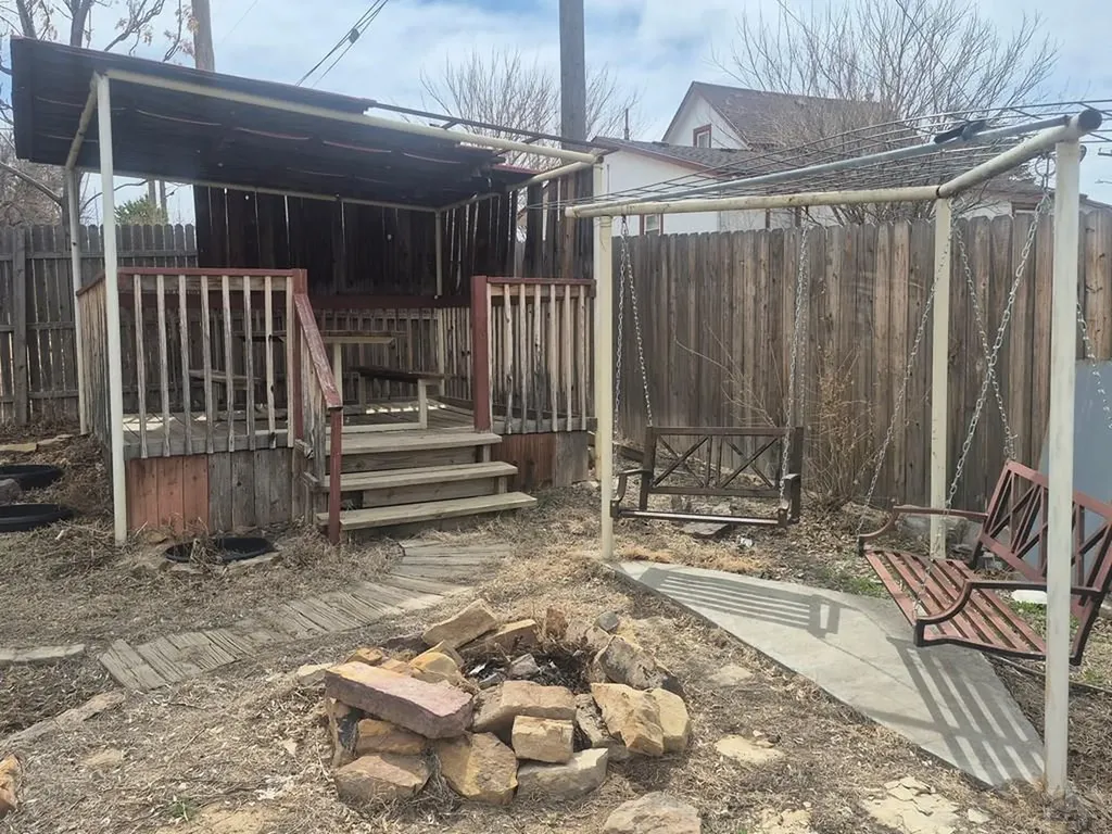 716 Lincoln Avenue La Junta CO 81050