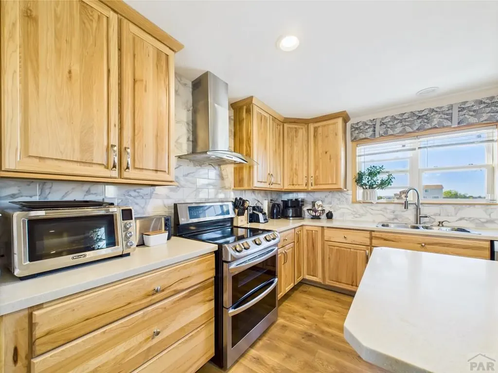 849 E Woodleaf Drive Pueblo West CO 81007