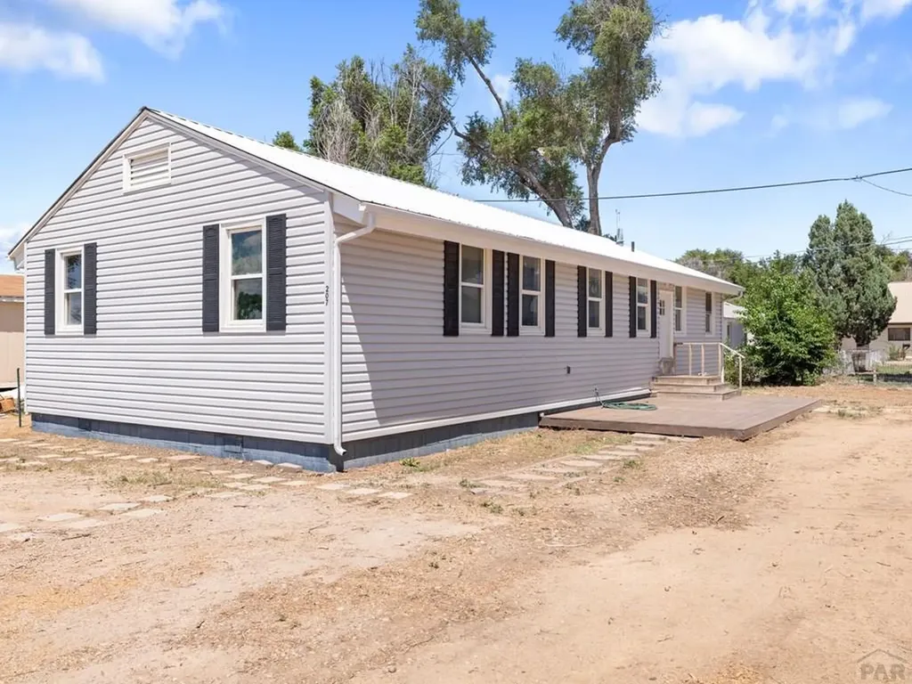 207 12th Street Fowler CO 81039