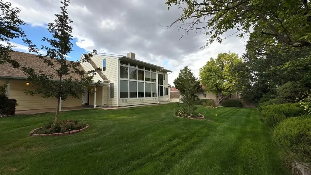 212 Bridle Trail Pueblo CO 81005