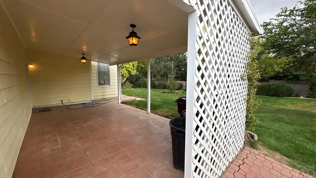 212 Bridle Trail Pueblo CO 81005