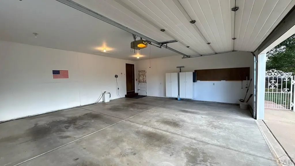 212 Bridle Trail Pueblo CO 81005