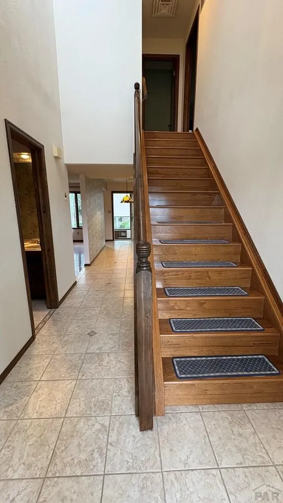 212 Bridle Trail Pueblo CO 81005