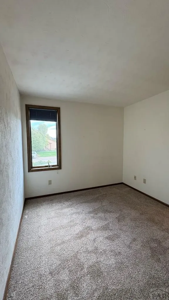 212 Bridle Trail Pueblo CO 81005