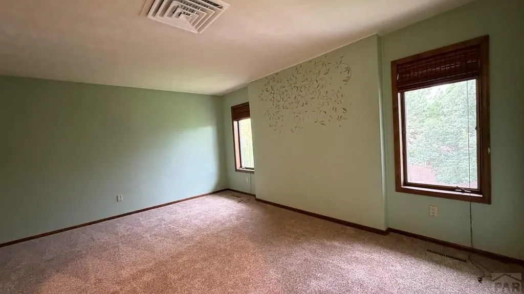 212 Bridle Trail Pueblo CO 81005