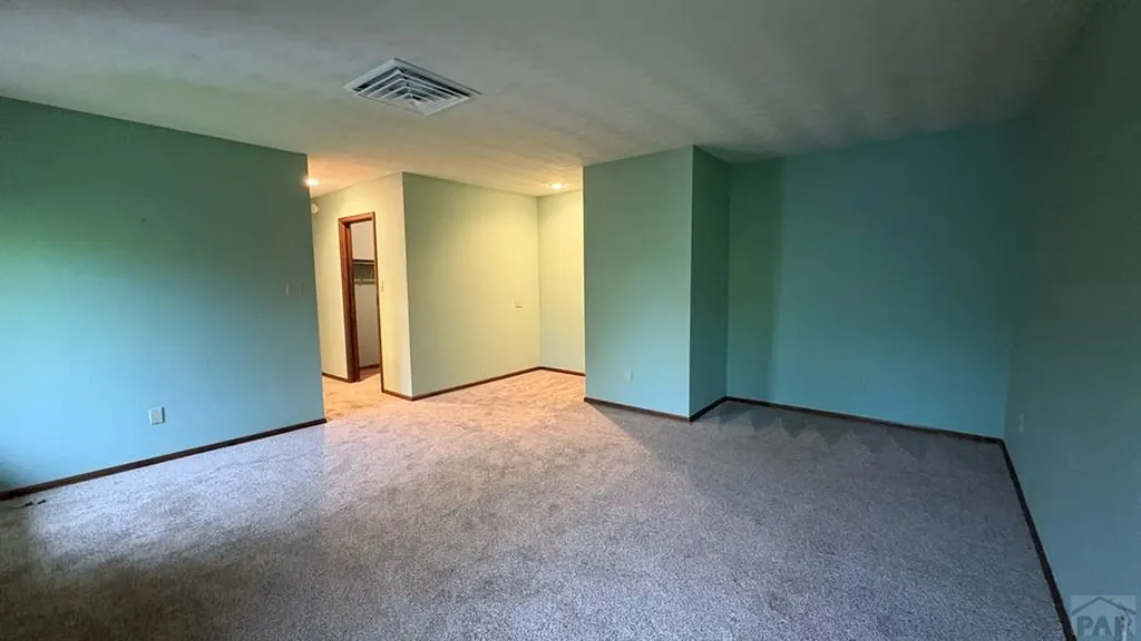 212 Bridle Trail Pueblo CO 81005