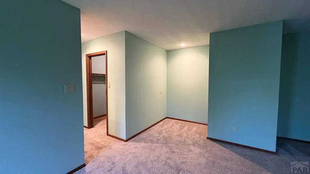 212 Bridle Trail Pueblo CO 81005