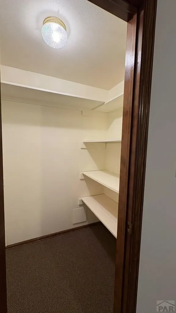 212 Bridle Trail Pueblo CO 81005