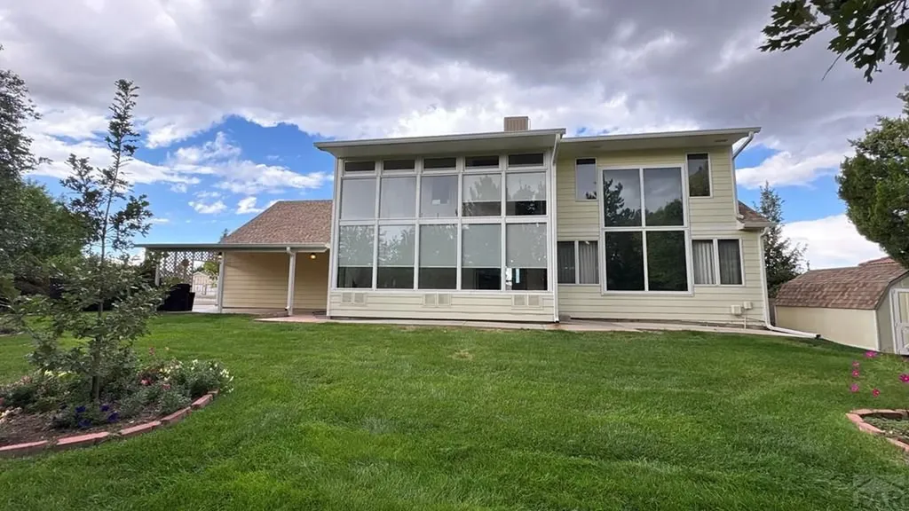 212 Bridle Trail Pueblo CO 81005