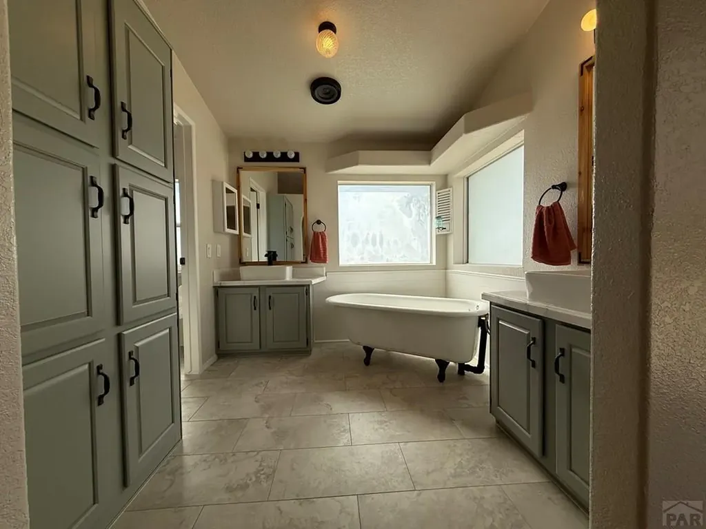 540 6th Street Penrose CO 81240