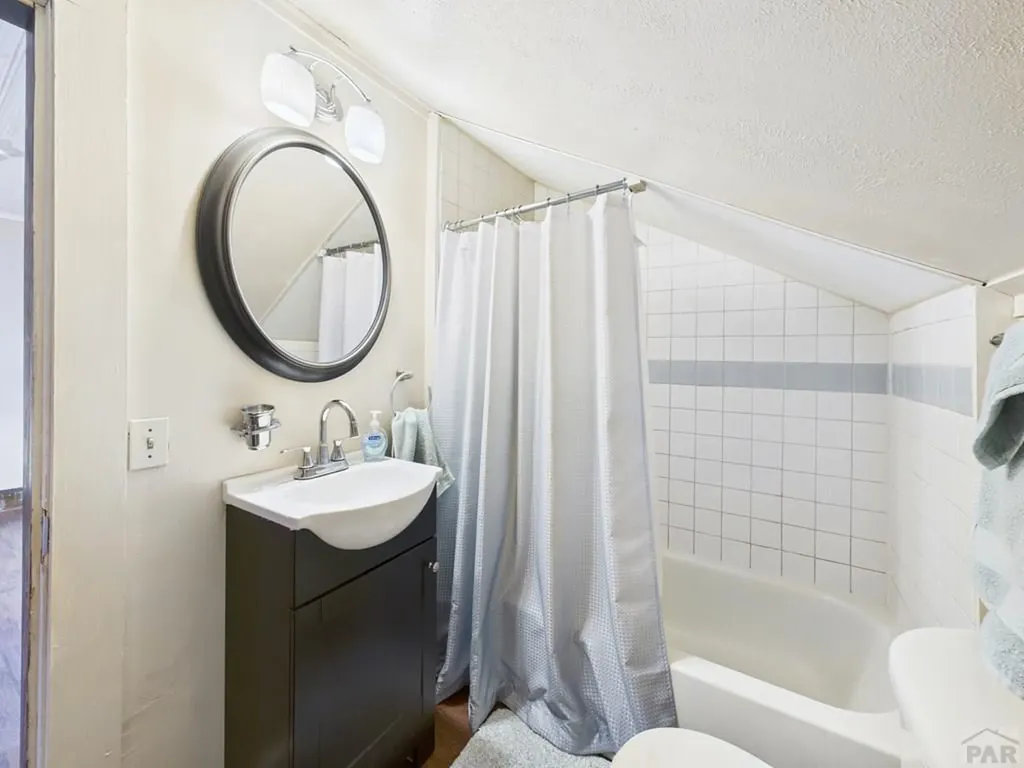 1423 Lake Avenue Pueblo CO 81004