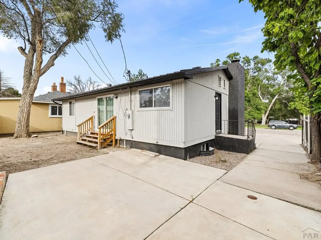 2409 N Elizabeth Street Pueblo CO 81003