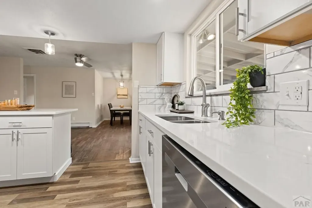 27 Radcliff Lane Pueblo CO 81005