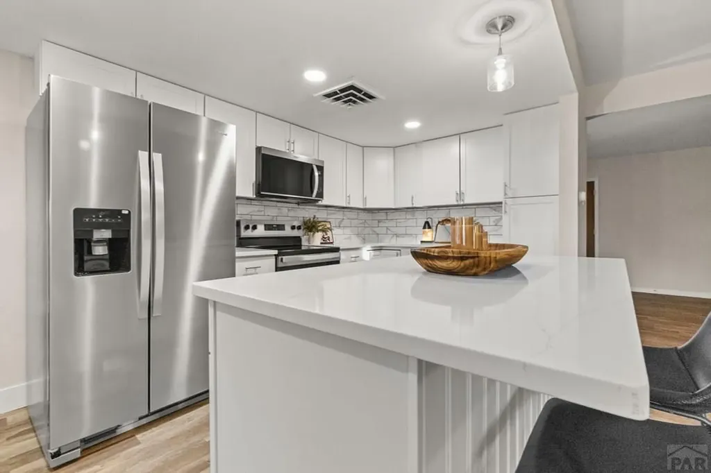 27 Radcliff Lane Pueblo CO 81005