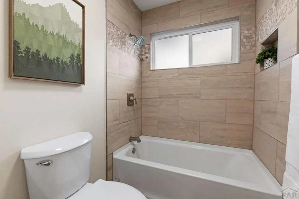 27 Radcliff Lane Pueblo CO 81005