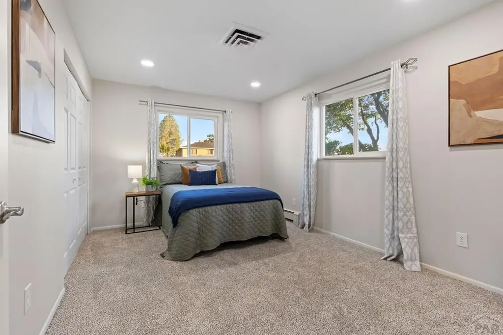 27 Radcliff Lane Pueblo CO 81005