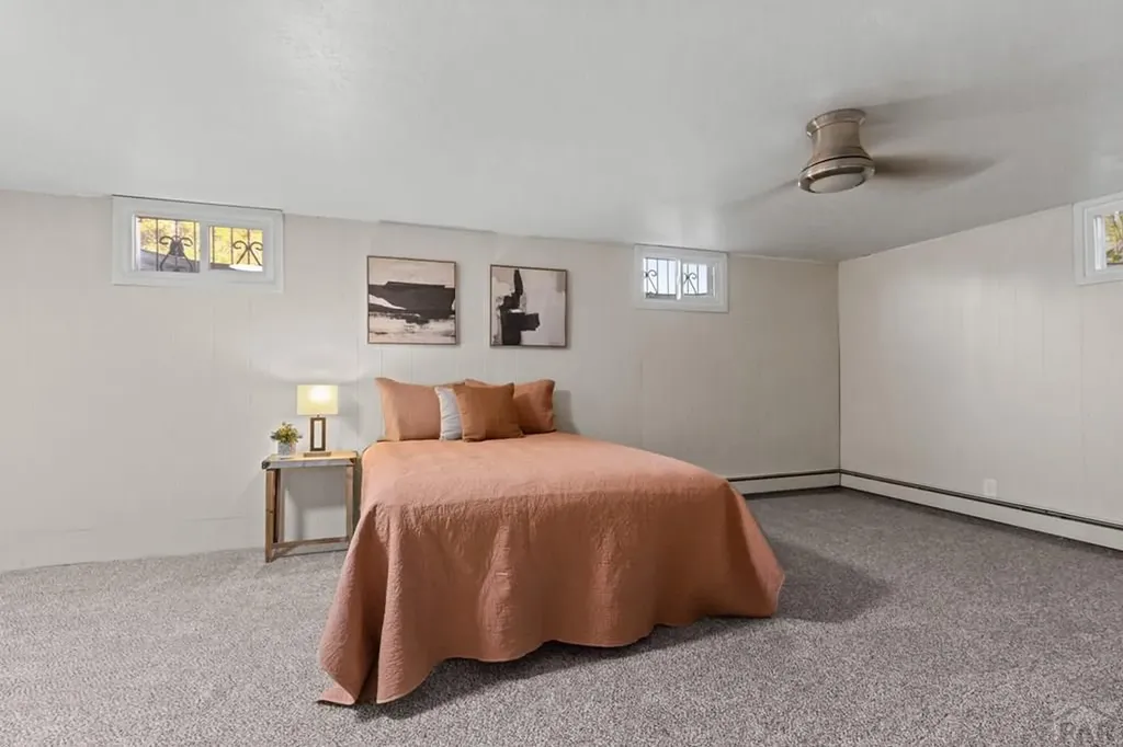 27 Radcliff Lane Pueblo CO 81005