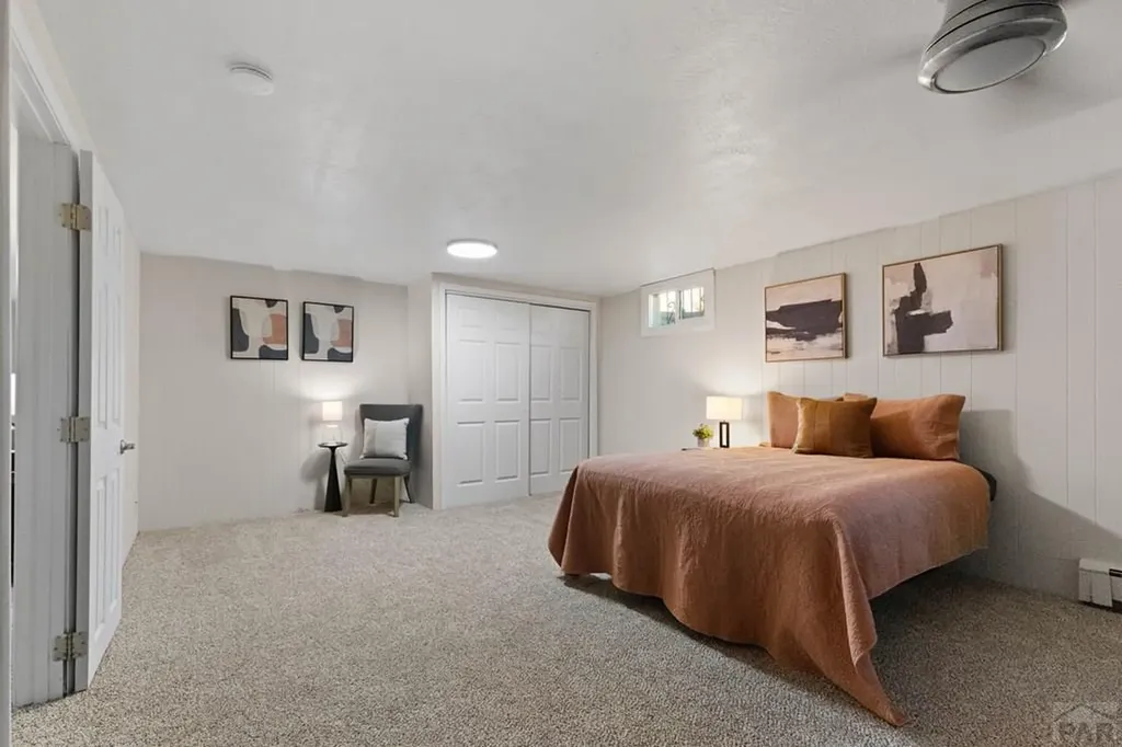 27 Radcliff Lane Pueblo CO 81005