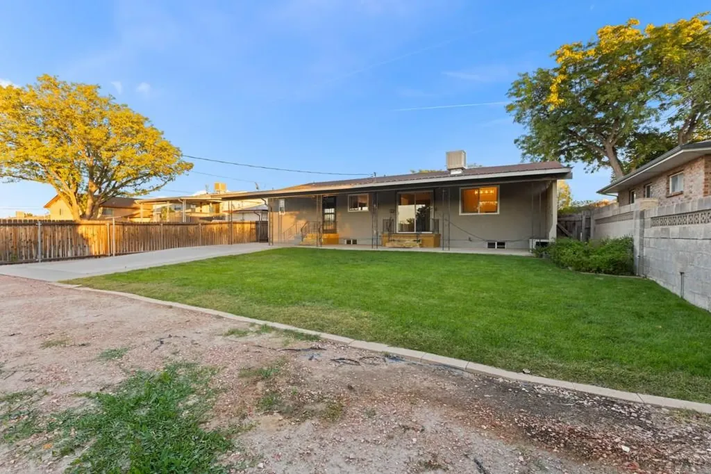 27 Radcliff Lane Pueblo CO 81005