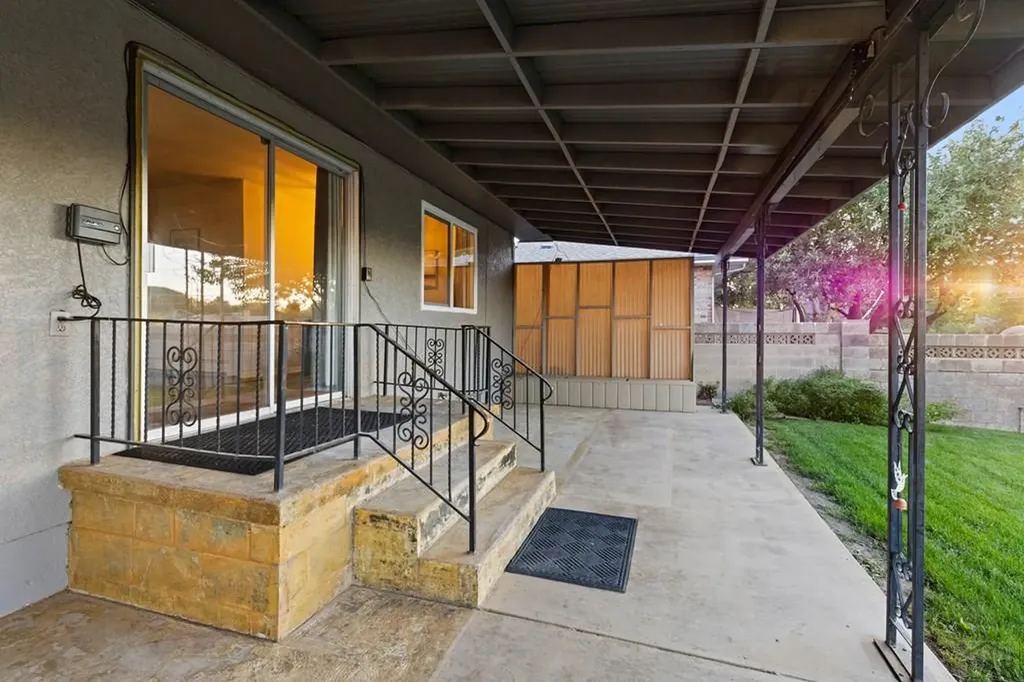 27 Radcliff Lane Pueblo CO 81005