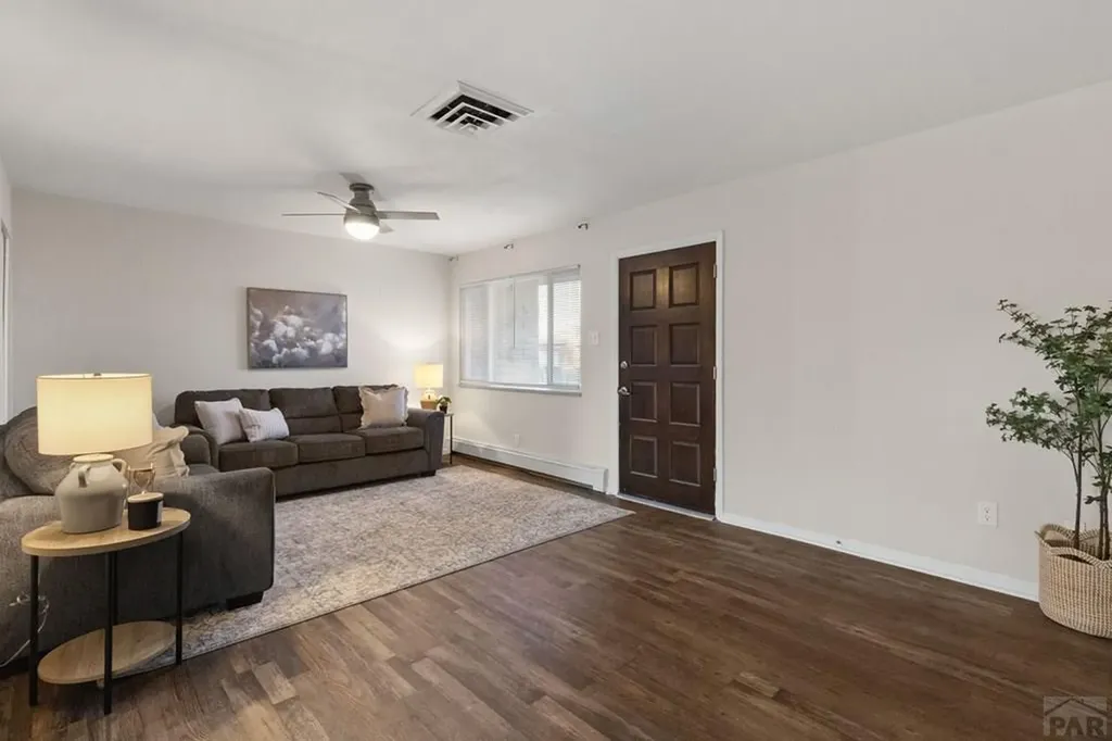 27 Radcliff Lane Pueblo CO 81005