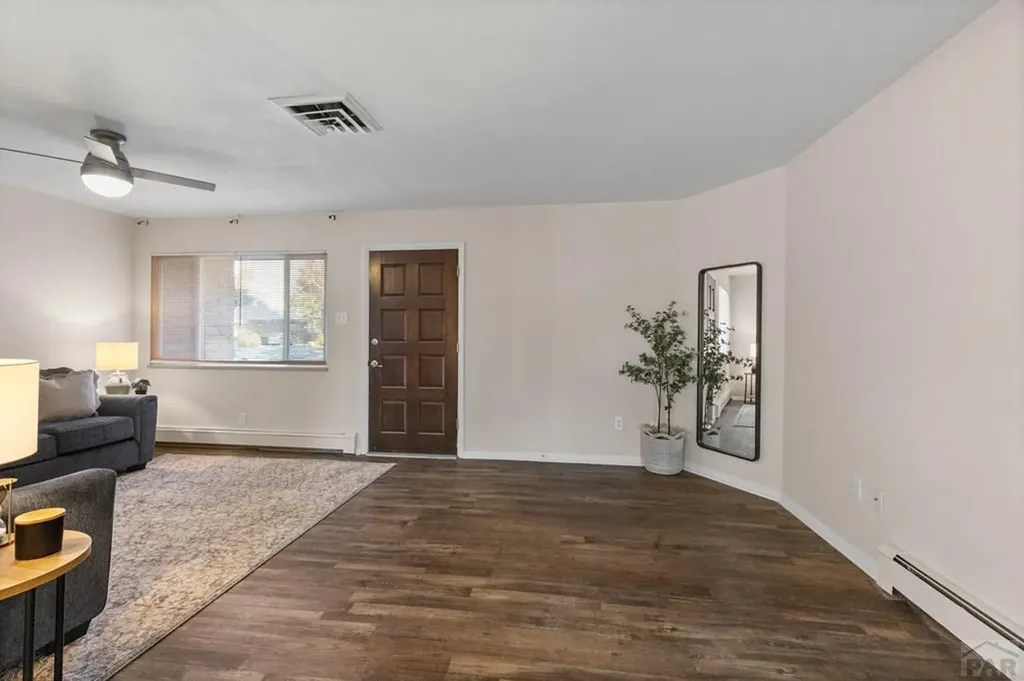 27 Radcliff Lane Pueblo CO 81005