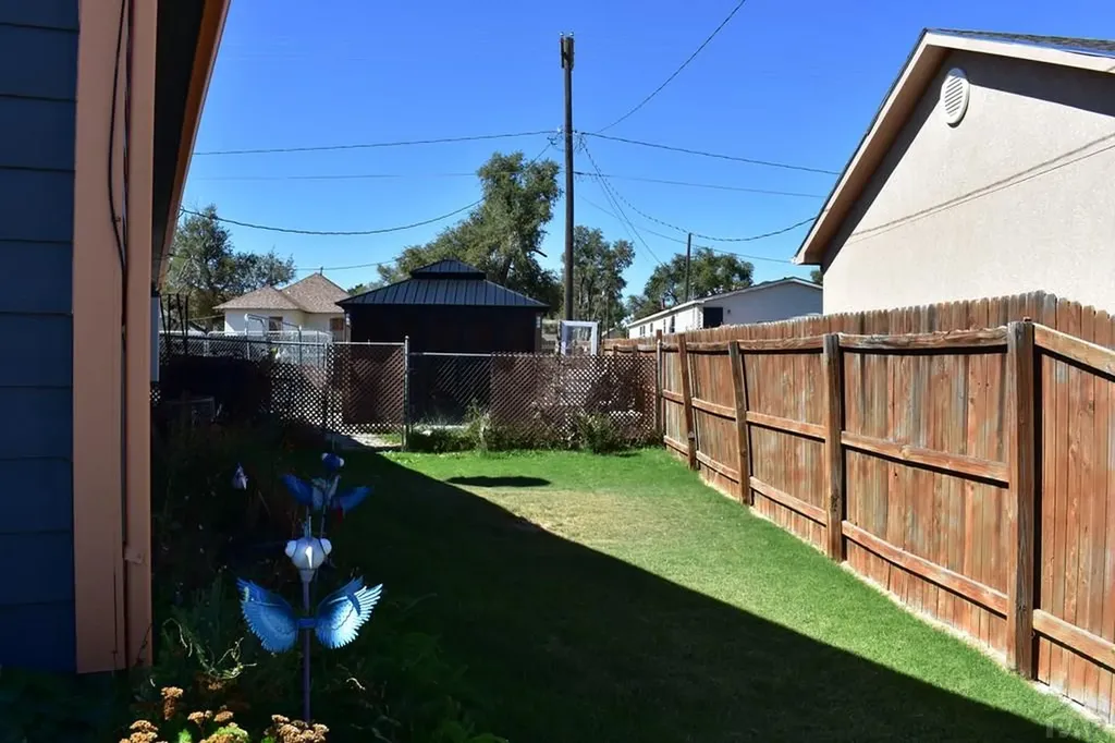 1502 Bradish Avenue La Junta CO 81050