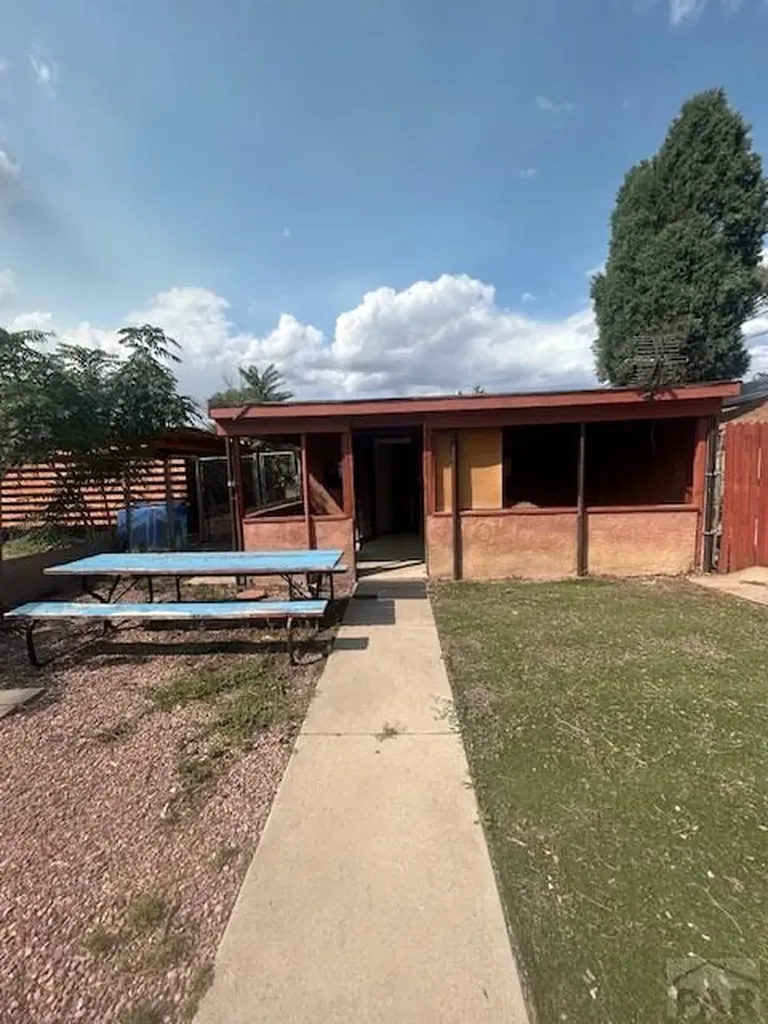 2104 E 5th Street Pueblo CO 81001