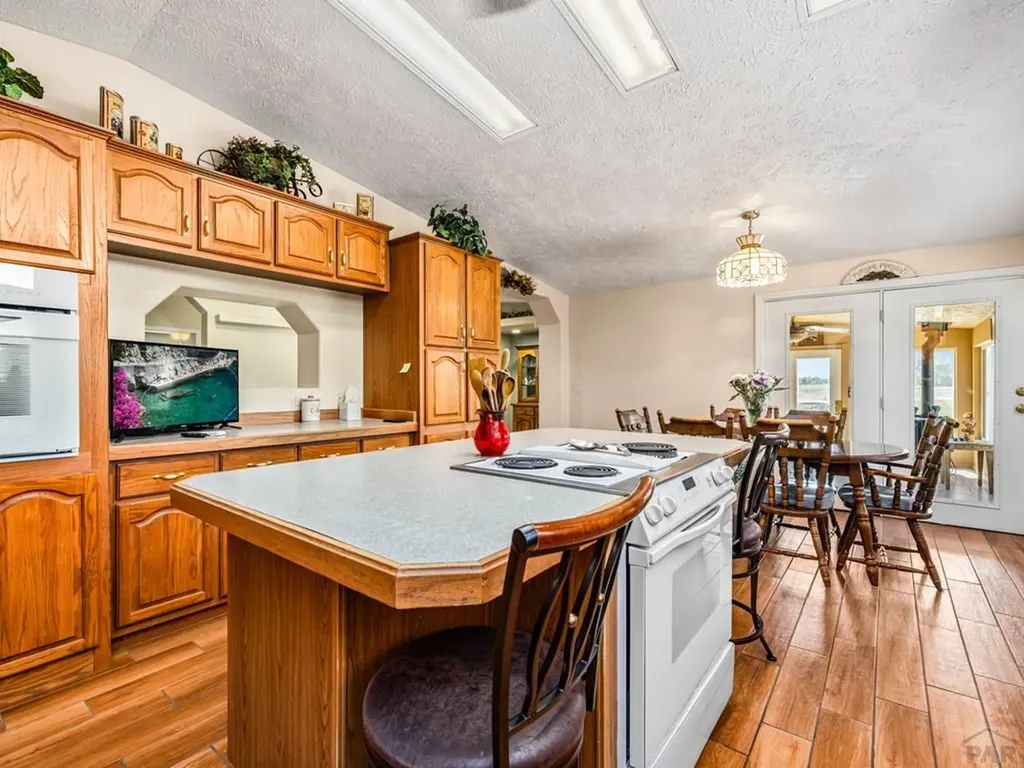 745 38th Lane Pueblo CO 81006